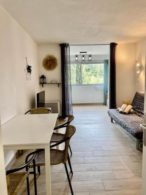 Joli Studio Cosy De 31 M2 Bord De Mer Acces Pmr 4Personnes La Ciotat Luaran gambar