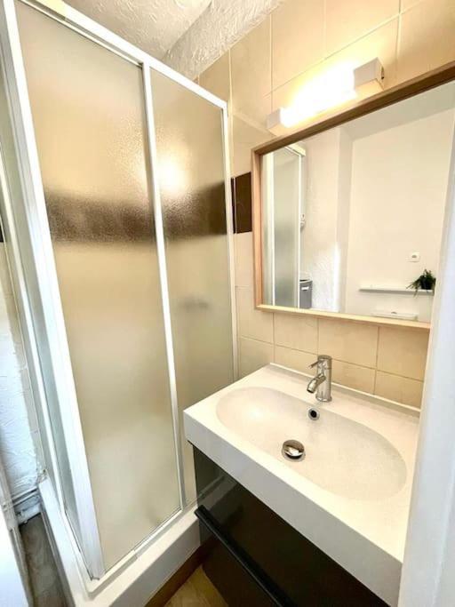 Joli Studio Cosy De 31 M2 Bord De Mer Acces Pmr 4Personnes La Ciotat Luaran gambar